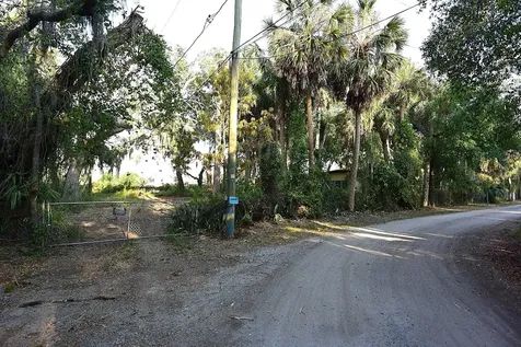 7610 Anna Avenue Gibsonton FL 33534