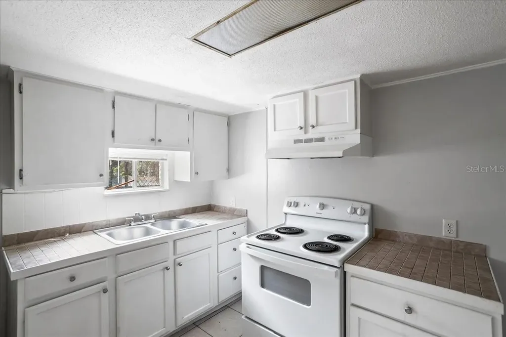724 W Central Avenue Winter Haven FL 33880