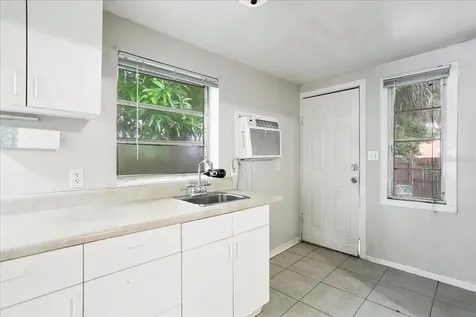 724 W Central Avenue Winter Haven FL 33880