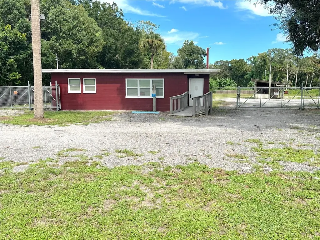 251 S Us Highway 1 Oak Hill FL 32759