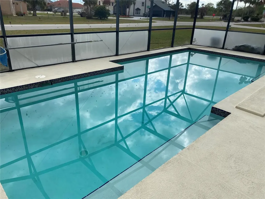 2457 Ravendale Court Kissimmee FL 34758