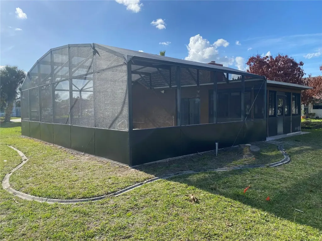 2457 Ravendale Court Kissimmee FL 34758