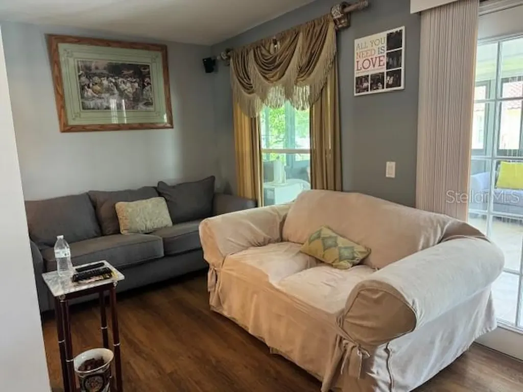 2457 Ravendale Court Kissimmee FL 34758