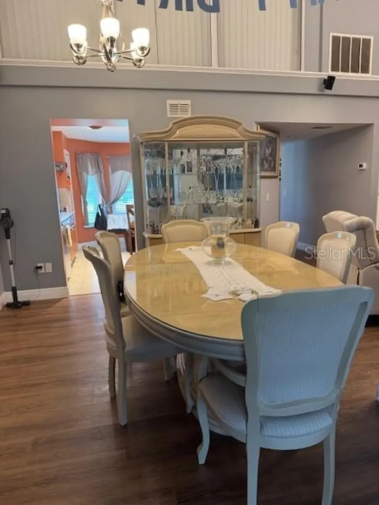 2457 Ravendale Court Kissimmee FL 34758