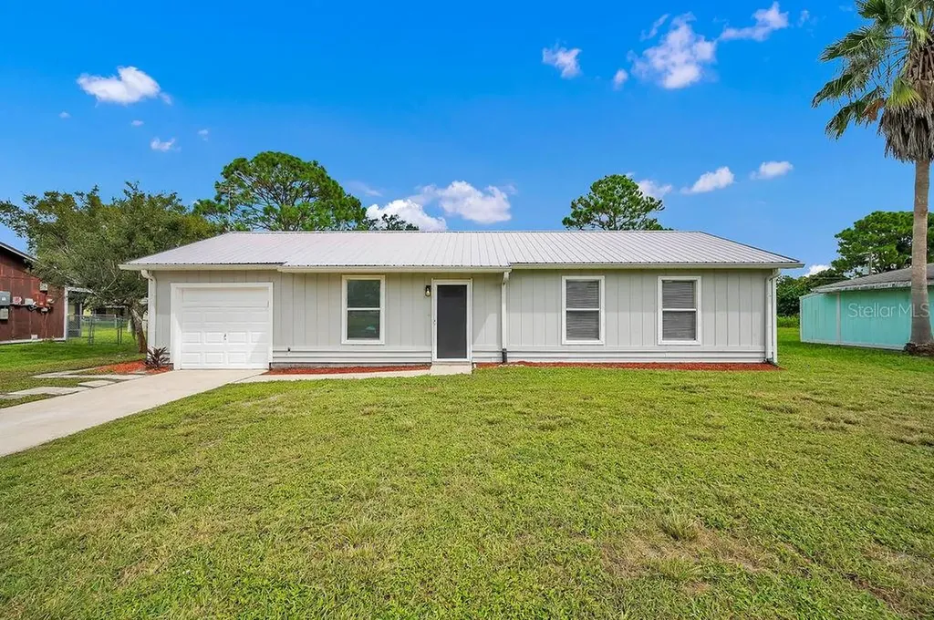 271 Cocoa Street SE Palm Bay FL 32909