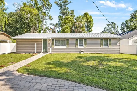 8707 Fountain Avenue Tampa FL 33615