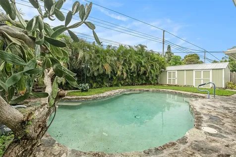 8897 Osprey Lane Seminole FL 33777