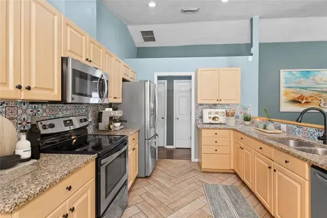 23464 NW 3rd Avenue Newberry FL 32669