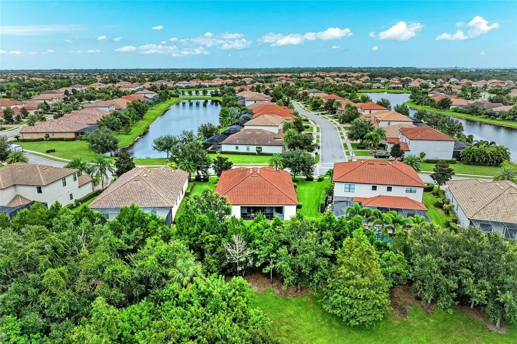 5620 Goodpasture Glen Lakewood Ranch FL 34211