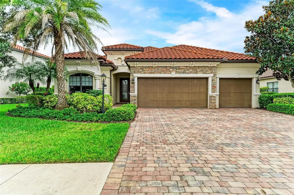 5620 Goodpasture Glen Lakewood Ranch FL 34211