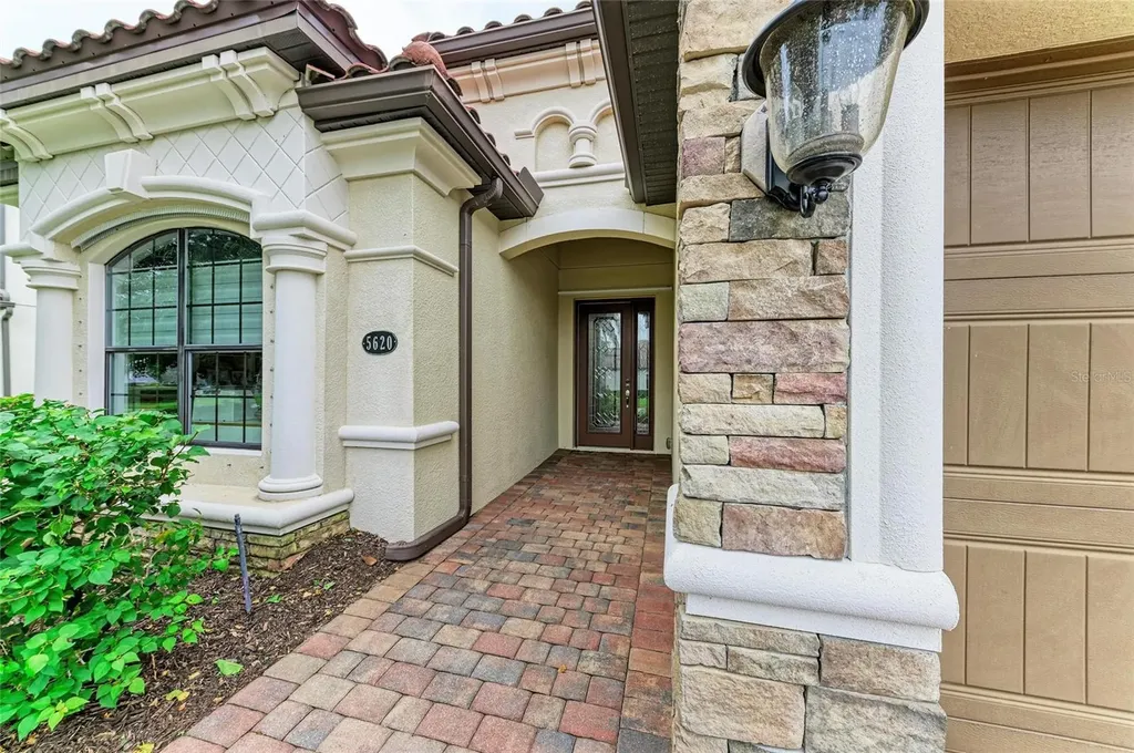 5620 Goodpasture Glen Lakewood Ranch FL 34211