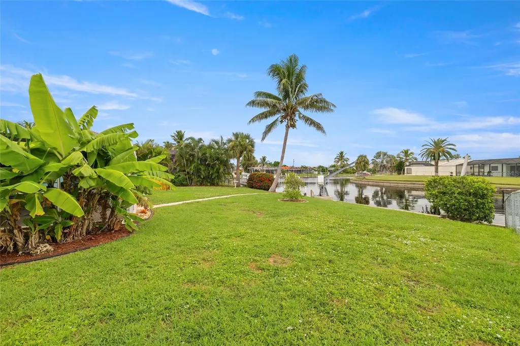 2461 W Marion Avenue Punta Gorda FL 33950