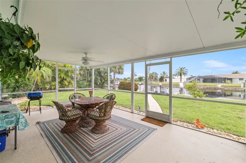 2461 W Marion Avenue Punta Gorda FL 33950