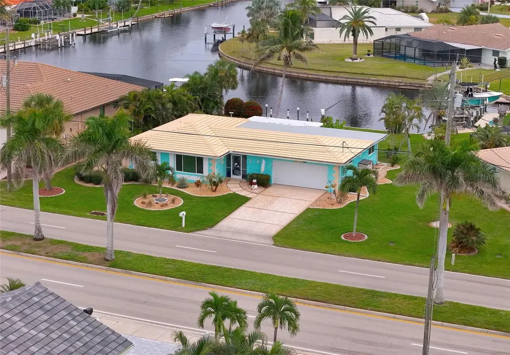 2461 W Marion Avenue Punta Gorda FL 33950
