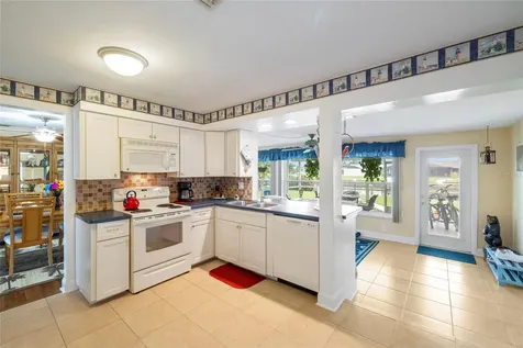 2461 W Marion Avenue Punta Gorda FL 33950