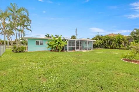 2461 W Marion Avenue Punta Gorda FL 33950