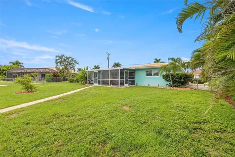2461 W Marion Avenue Punta Gorda FL 33950