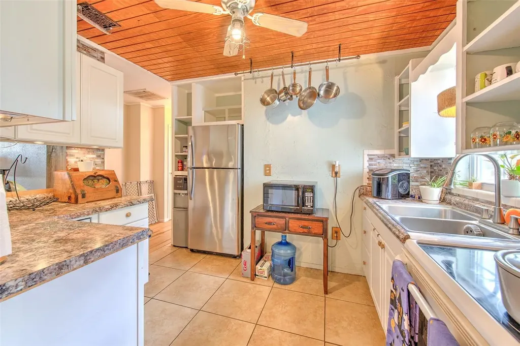 38708 9th Avenue Zephyrhills FL 33542