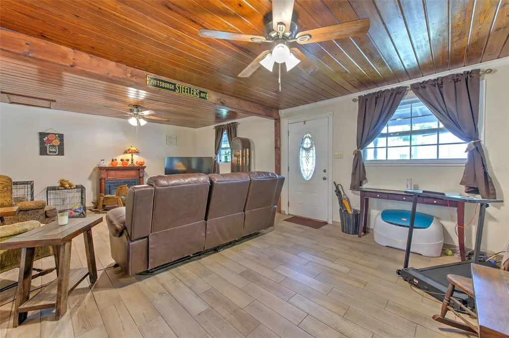 38708 9th Avenue Zephyrhills FL 33542