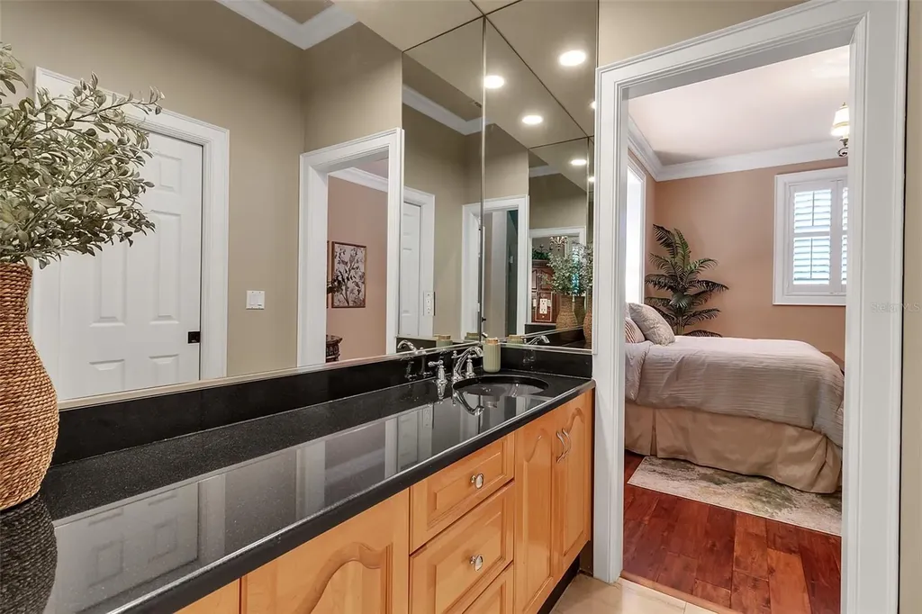 422 Blue Garden Lane Osprey FL 34229