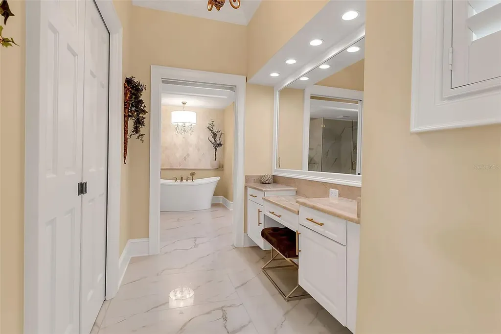 422 Blue Garden Lane Osprey FL 34229
