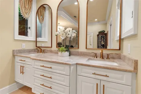 422 Blue Garden Lane Osprey FL 34229