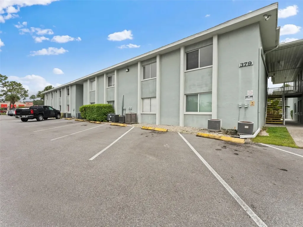 335 47th Avenue N St Petersburg FL 33703