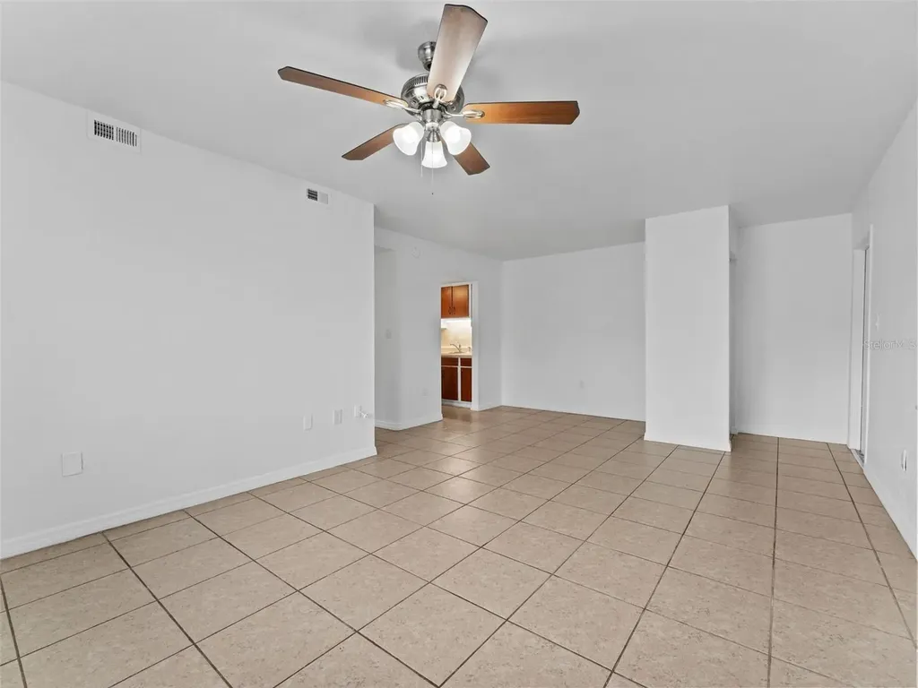 335 47th Avenue N St Petersburg FL 33703