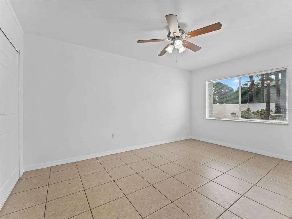 335 47th Avenue N St Petersburg FL 33703
