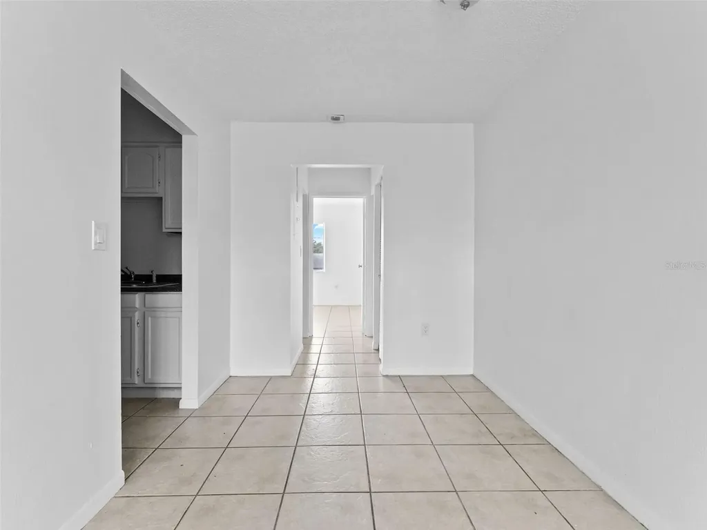 335 47th Avenue N St Petersburg FL 33703