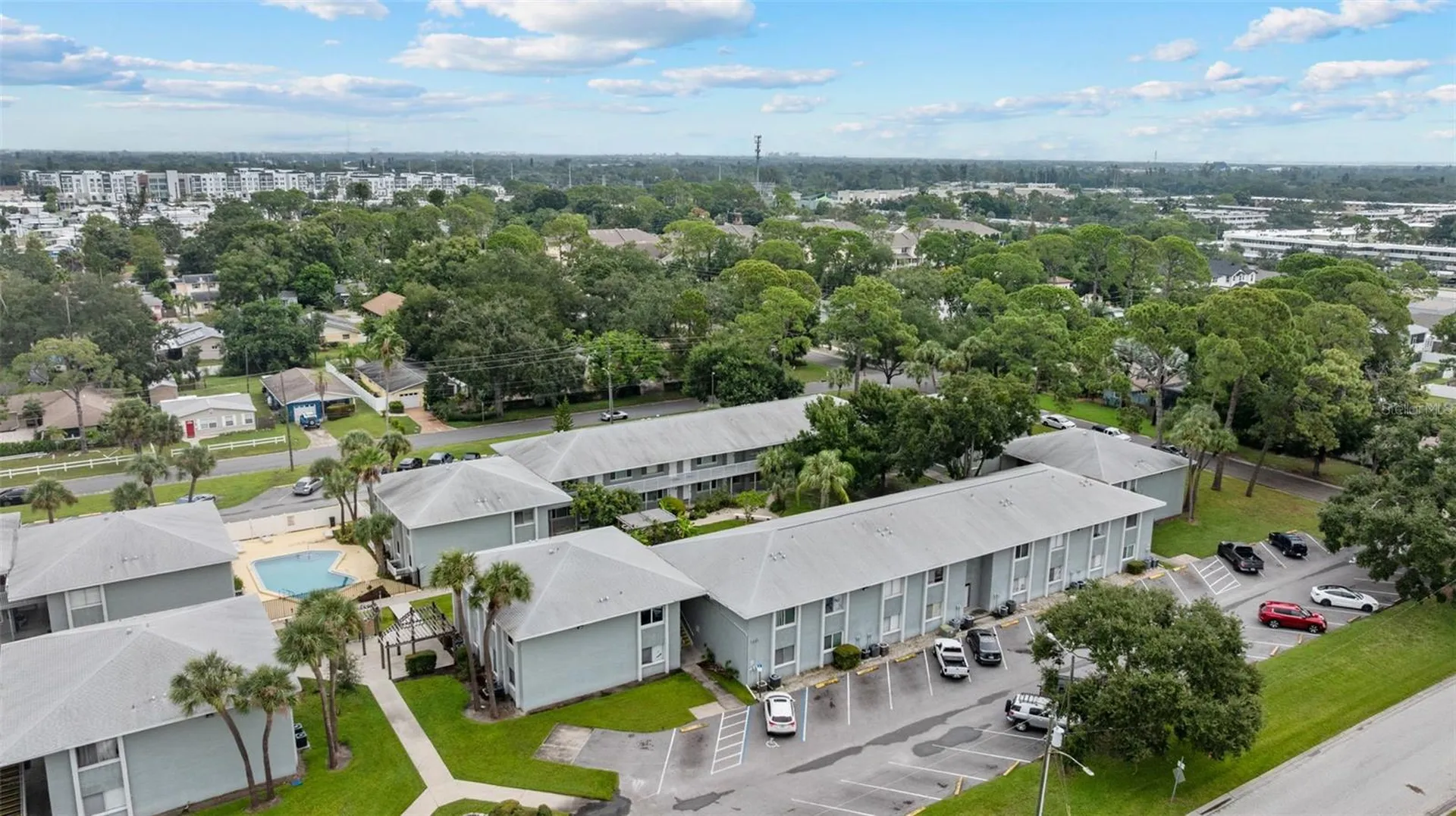 335 47th Avenue N St Petersburg FL 33703
