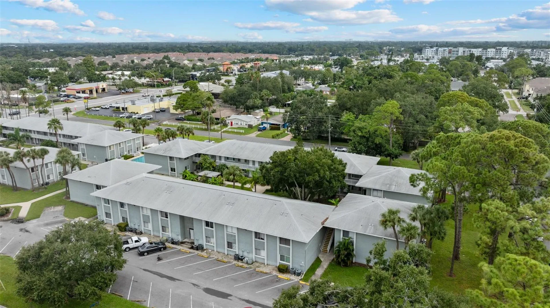 335 47th Avenue N St Petersburg FL 33703