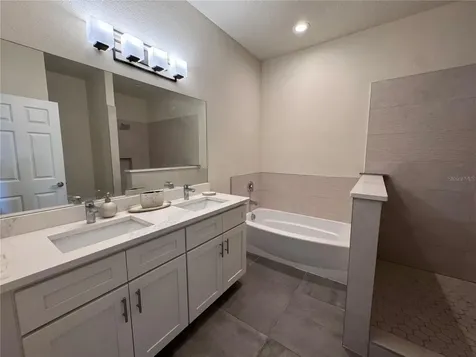 922 Centaury Drive Kissimmee FL 34759