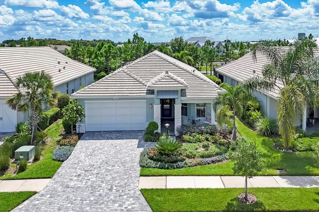 8007 Sandstar Way Sarasota FL 34240