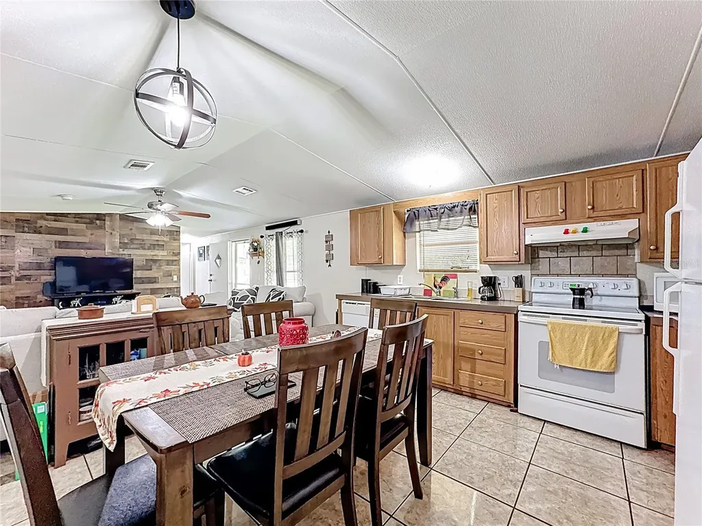 1059 Greenskeep Drive Kissimmee FL 34741