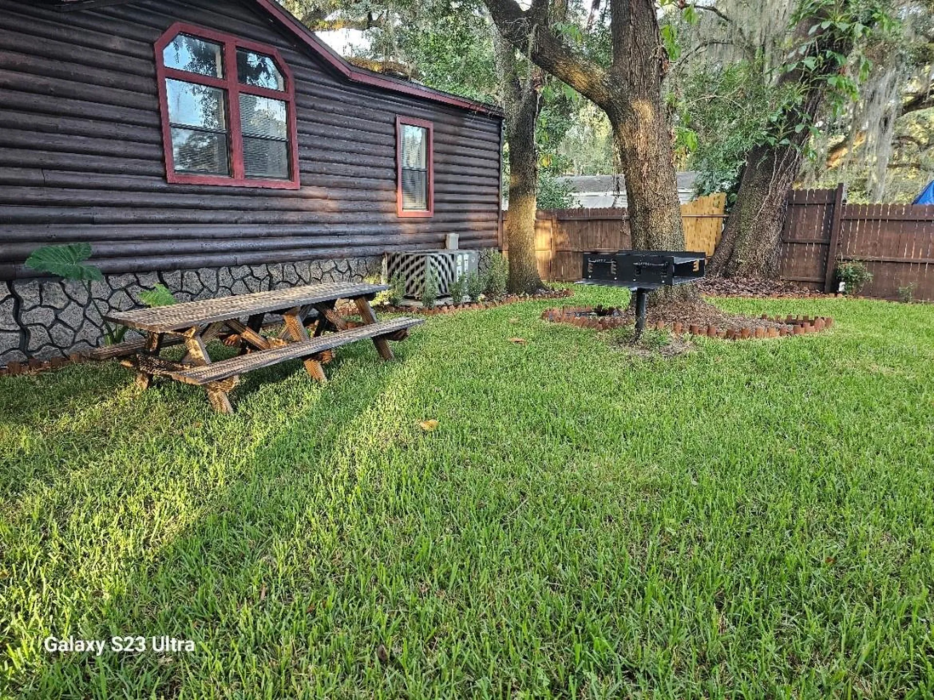 10605 2nd Street Thonotosassa FL 33592