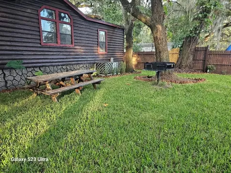 10605 2nd Street Thonotosassa FL 33592