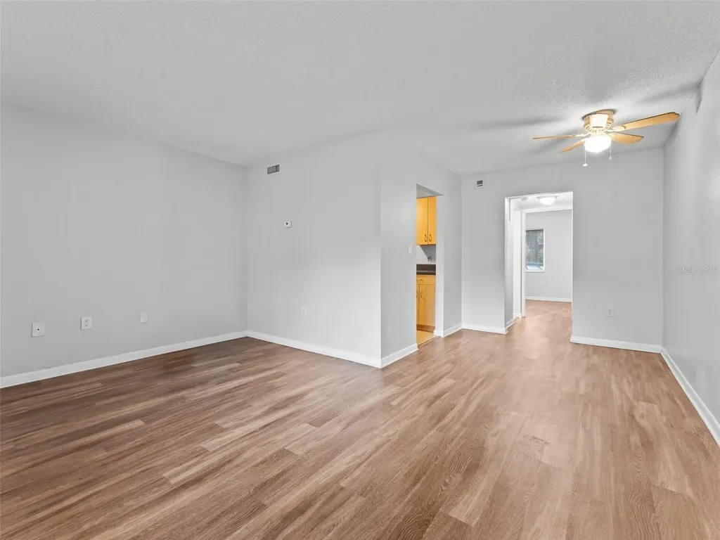 335 47th Avenue N St Petersburg FL 33703