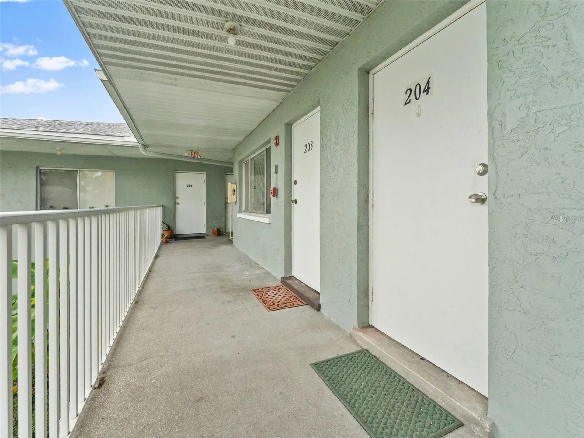 335 47th Avenue N St Petersburg FL 33703