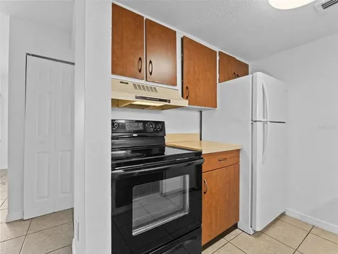 335 47th Avenue N St Petersburg FL 33703