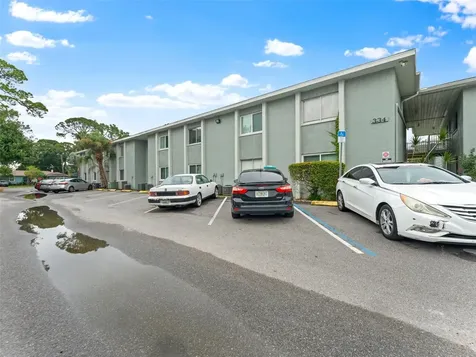 335 47th Avenue N St Petersburg FL 33703