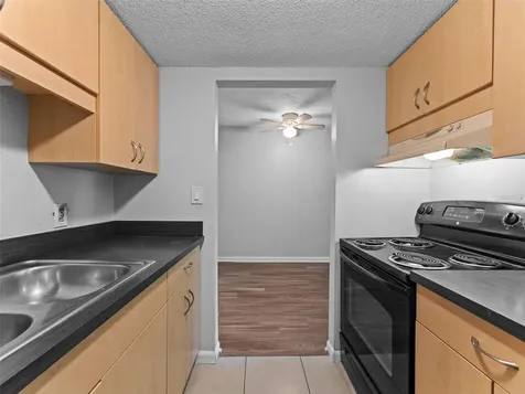 335 47th Avenue N St Petersburg FL 33703