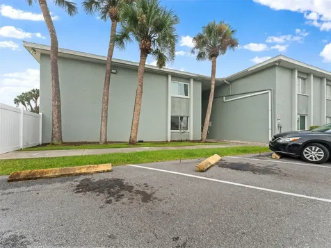 335 47th Avenue N St Petersburg FL 33703