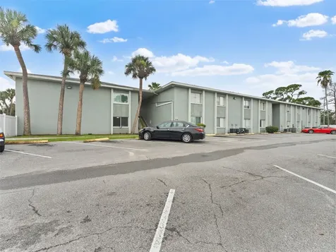 335 47th Avenue N St Petersburg FL 33703