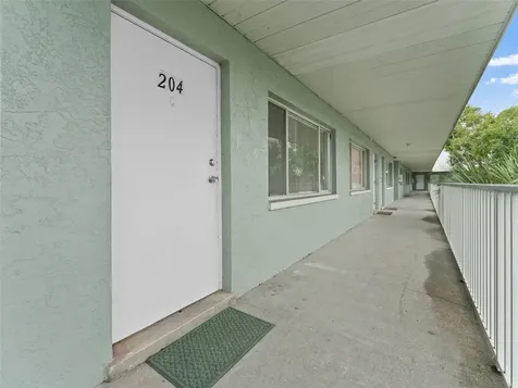 335 47th Avenue N St Petersburg FL 33703