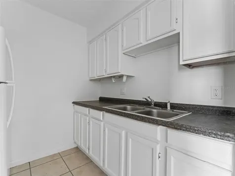 335 47th Avenue N St Petersburg FL 33703