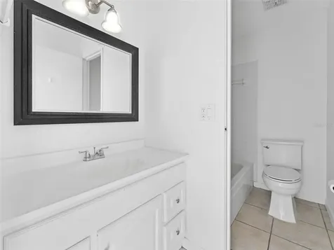 335 47th Avenue N St Petersburg FL 33703