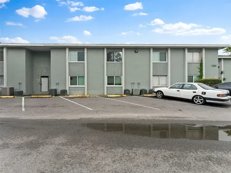 335 47th Avenue N St Petersburg FL 33703