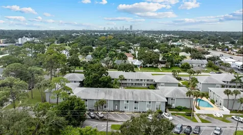 335 47th Avenue N St Petersburg FL 33703