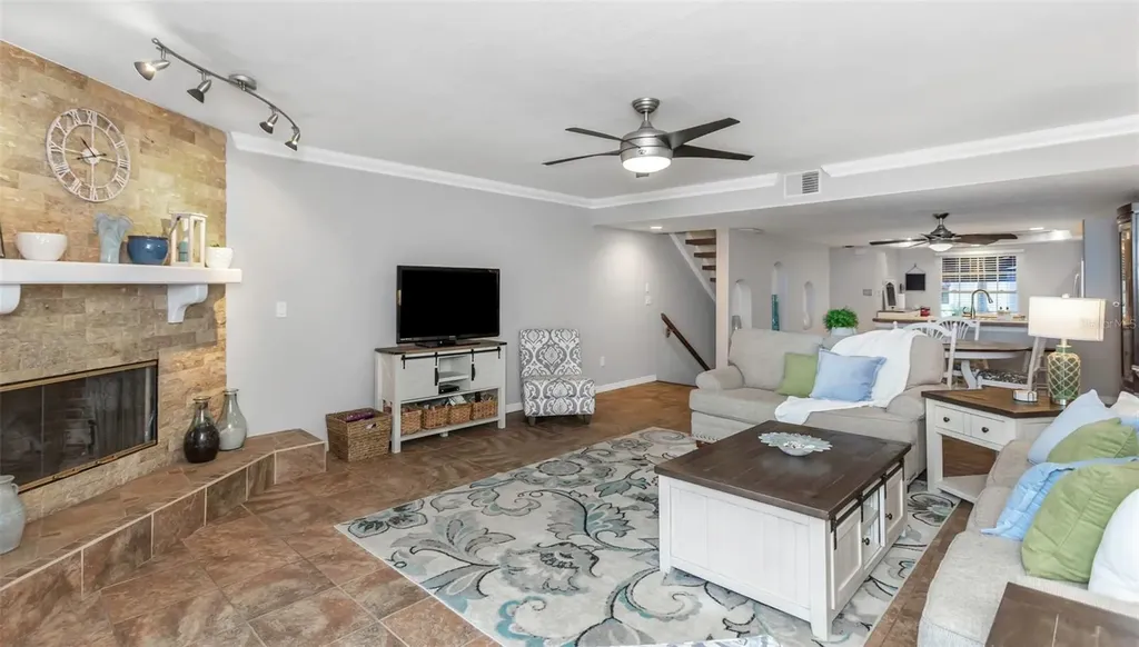 745 Pinellas Bayway S Tierra Verde FL 33715